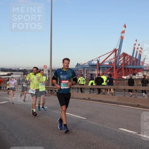 03.10.2024 - Köhlbrandbrückenlauf Matties Gatica Varas http://msf.ph/oto/7210171 03.10.2024 09:35:38 Position 2 1442, 1250, 2017, 1170 meine-sportfotos.de