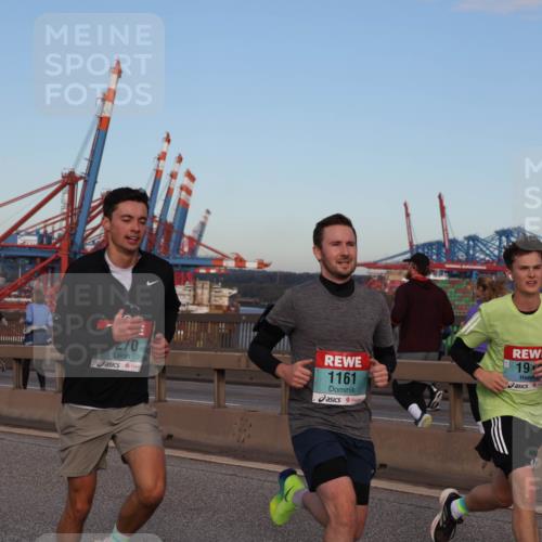 03.10.2024 - Köhlbrandbrückenlauf Matties Gatica Varas http://msf.ph/oto/7210470 03.10.2024 09:35:47 Position 2 270, 1161, 19 meine-sportfotos.de