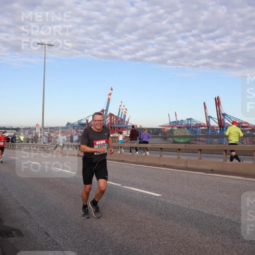 03.10.2024 - Köhlbrandbrückenlauf Matties Gatica Varas http://msf.ph/oto/7210496 03.10.2024 09:35:49 Position 2 1313 meine-sportfotos.de