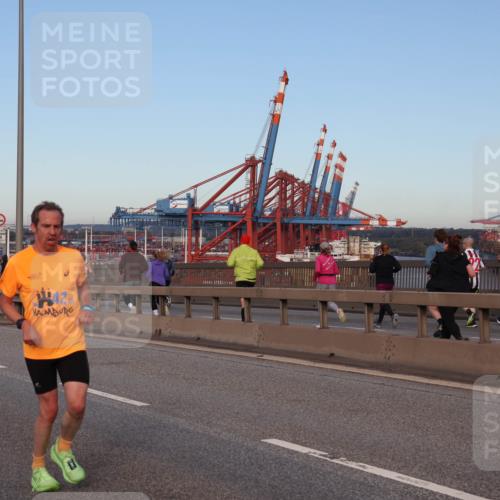 03.10.2024 - Köhlbrandbrückenlauf Matties Gatica Varas http://msf.ph/oto/7210581 03.10.2024 09:35:54 Position 2 1500, 42 meine-sportfotos.de