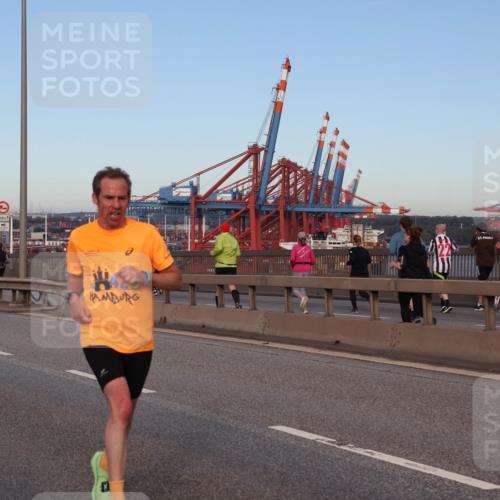 03.10.2024 - Köhlbrandbrückenlauf Matties Gatica Varas http://msf.ph/oto/7210591 03.10.2024 09:35:54 Position 2 1461 meine-sportfotos.de