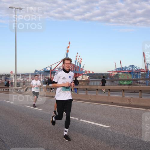 03.10.2024 - Köhlbrandbrückenlauf Matties Gatica Varas http://msf.ph/oto/7210829 03.10.2024 09:36:05 Position 2 1217, 1438, 8 meine-sportfotos.de