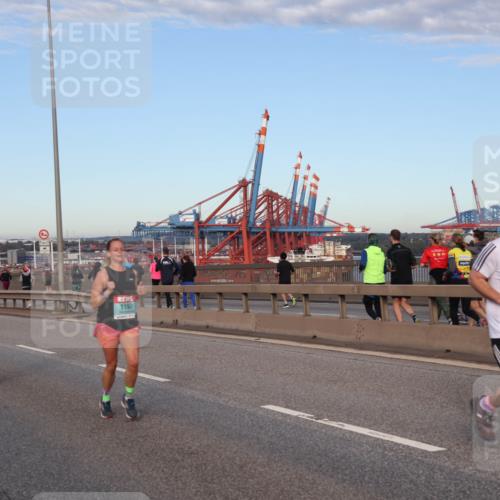 03.10.2024 - Köhlbrandbrückenlauf Matties Gatica Varas http://msf.ph/oto/7210877 03.10.2024 09:36:07 Position 2 1193, 1217 meine-sportfotos.de