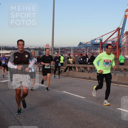 03.10.2024 - Köhlbrandbrückenlauf Matties Gatica Varas http://msf.ph/oto/7210954 03.10.2024 09:36:15 Position 2 2875, 1496 meine-sportfotos.de