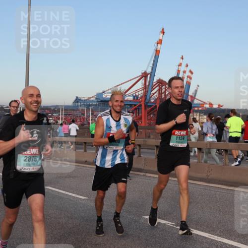 03.10.2024 - Köhlbrandbrückenlauf Matties Gatica Varas http://msf.ph/oto/7211010 03.10.2024 09:36:18 Position 2 2875, 08, 1159, 3419 meine-sportfotos.de