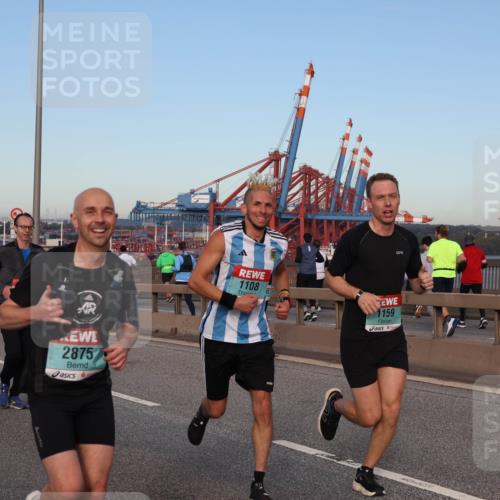 03.10.2024 - Köhlbrandbrückenlauf Matties Gatica Varas http://msf.ph/oto/7211018 03.10.2024 09:36:18 Position 2 1493, 2875, 1108, 1159 meine-sportfotos.de