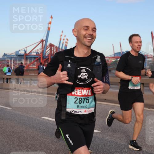 03.10.2024 - Köhlbrandbrückenlauf Matties Gatica Varas http://msf.ph/oto/7211027 03.10.2024 09:36:19 Position 2 1867, 2875 meine-sportfotos.de