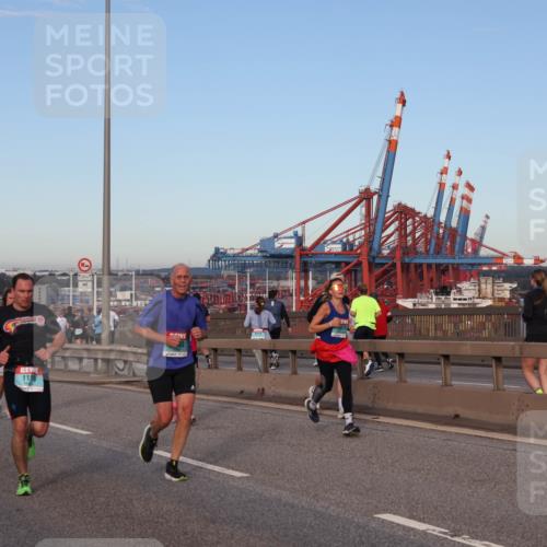 03.10.2024 - Köhlbrandbrückenlauf Matties Gatica Varas http://msf.ph/oto/7211067 03.10.2024 09:36:21 Position 2 1119, 500, 1 meine-sportfotos.de