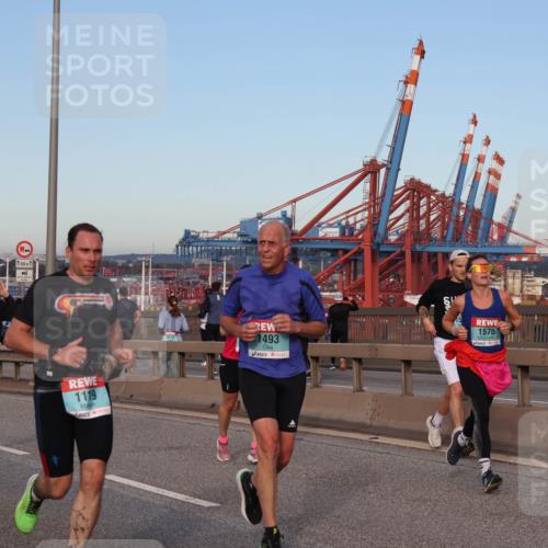 03.10.2024 - Köhlbrandbrückenlauf Matties Gatica Varas http://msf.ph/oto/7211086 03.10.2024 09:36:22 Position 2 1185, 1500, 1119, 1493, 1575 meine-sportfotos.de