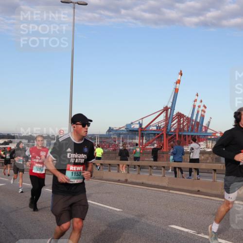 03.10.2024 - Köhlbrandbrückenlauf Matties Gatica Varas http://msf.ph/oto/7211171 03.10.2024 09:36:25 Position 2 1266, 1153 meine-sportfotos.de
