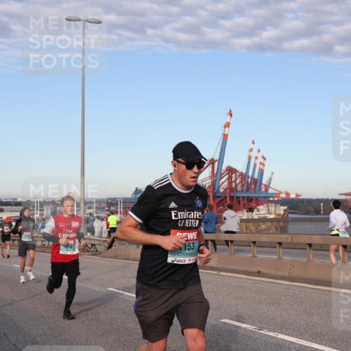 03.10.2024 - Köhlbrandbrückenlauf Matties Gatica Varas http://msf.ph/oto/7211202 03.10.2024 09:36:26 Position 2 1572, 1266, 153 meine-sportfotos.de