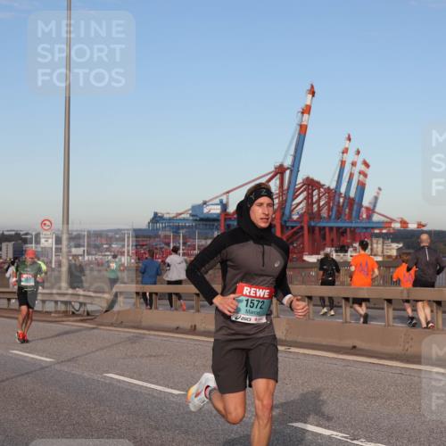 03.10.2024 - Köhlbrandbrückenlauf Matties Gatica Varas http://msf.ph/oto/7211318 03.10.2024 09:36:29 Position 2 1572 meine-sportfotos.de