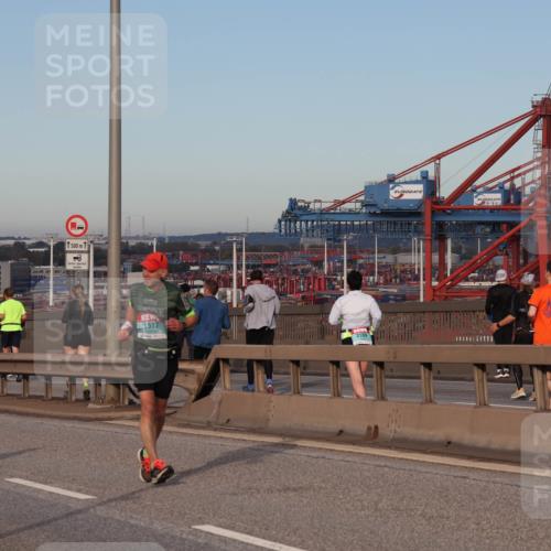 03.10.2024 - Köhlbrandbrückenlauf Matties Gatica Varas http://msf.ph/oto/7211332 03.10.2024 09:36:31 Position 2 1500, 1, 1512 meine-sportfotos.de