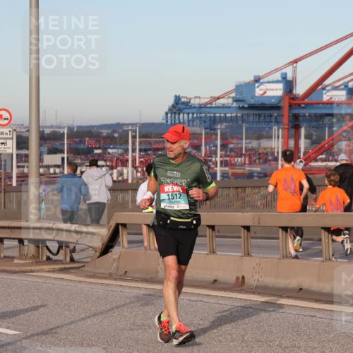 03.10.2024 - Köhlbrandbrückenlauf Matties Gatica Varas http://msf.ph/oto/7211368 03.10.2024 09:36:32 Position 2 1500, 1512 meine-sportfotos.de