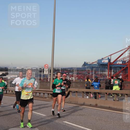 03.10.2024 - Köhlbrandbrückenlauf Matties Gatica Varas http://msf.ph/oto/7211450 03.10.2024 09:36:37 Position 2  meine-sportfotos.de