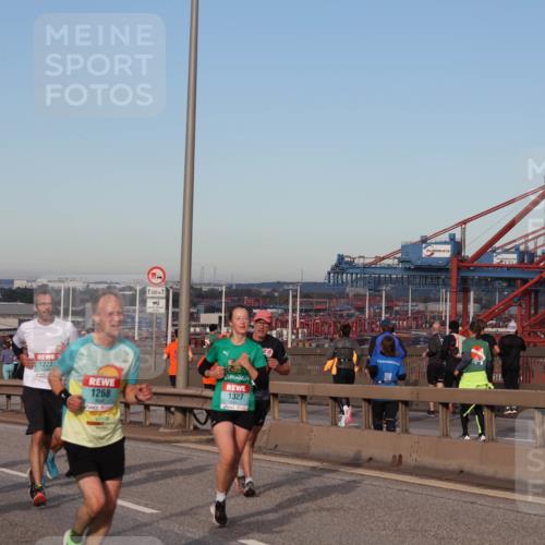 03.10.2024 - Köhlbrandbrückenlauf Matties Gatica Varas http://msf.ph/oto/7211457 03.10.2024 09:36:37 Position 2 00, 1, 1194, 1202, 1500, 1, 1222, 1268, 1327 meine-sportfotos.de