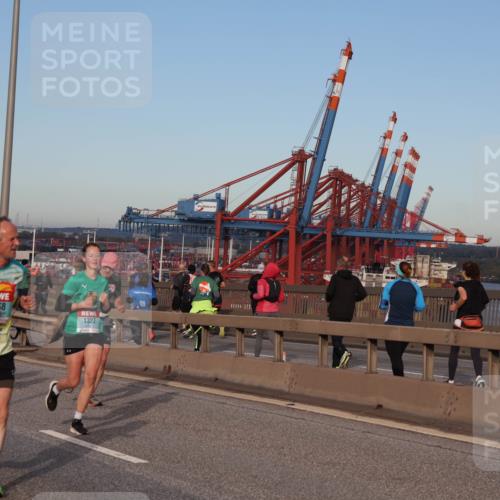 03.10.2024 - Köhlbrandbrückenlauf Matties Gatica Varas http://msf.ph/oto/7211476 03.10.2024 09:36:37 Position 2 500, 1, 1222, 4258, 1327 meine-sportfotos.de