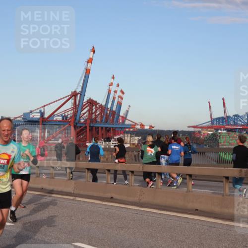 03.10.2024 - Köhlbrandbrückenlauf Matties Gatica Varas http://msf.ph/oto/7211491 03.10.2024 09:36:38 Position 2 1268 meine-sportfotos.de