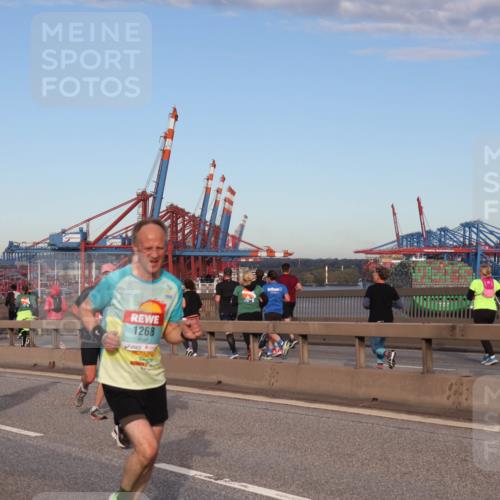 03.10.2024 - Köhlbrandbrückenlauf Matties Gatica Varas http://msf.ph/oto/7211523 03.10.2024 09:36:39 Position 2 2220, 1268 meine-sportfotos.de
