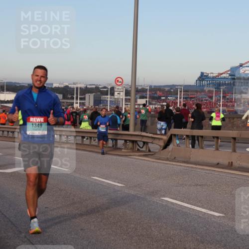 03.10.2024 - Köhlbrandbrückenlauf Matties Gatica Varas http://msf.ph/oto/7211734 03.10.2024 09:36:47 Position 2 1384, 1500, 1, 1349, 1447, 500, 1139 meine-sportfotos.de