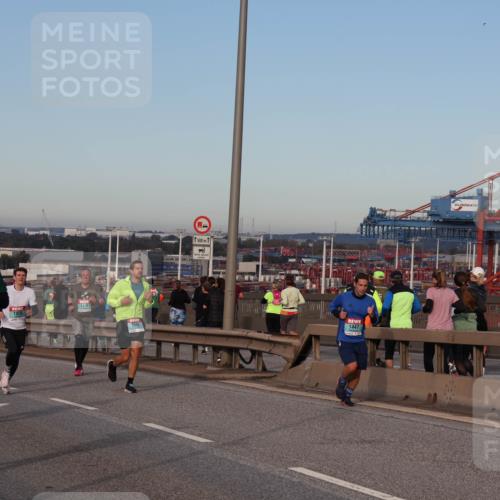 03.10.2024 - Köhlbrandbrückenlauf Matties Gatica Varas http://msf.ph/oto/7211791 03.10.2024 09:36:50 Position 2 1500, 1384, 1920, 1416, 1500, 1447 meine-sportfotos.de