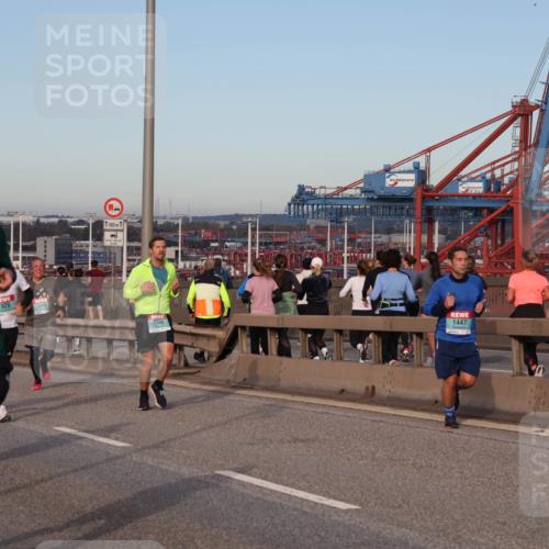 03.10.2024 - Köhlbrandbrückenlauf Matties Gatica Varas http://msf.ph/oto/7211846 03.10.2024 09:36:52 Position 2 1384, 1920, 1416, 1500, 1, 1348, 1447 meine-sportfotos.de
