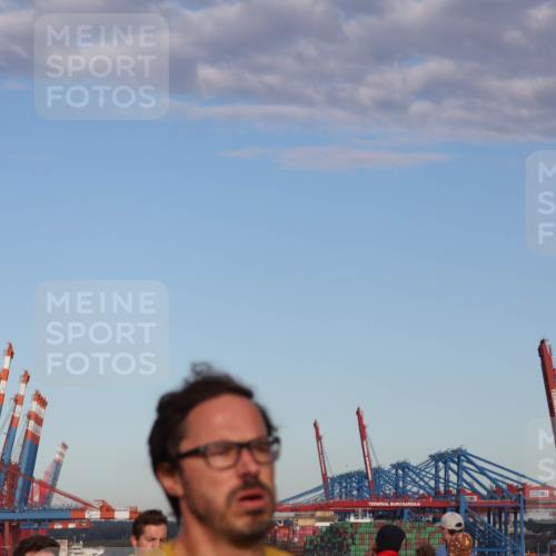 03.10.2024 - Köhlbrandbrückenlauf Matties Gatica Varas http://msf.ph/oto/7211880 03.10.2024 09:36:56 Position 2  meine-sportfotos.de