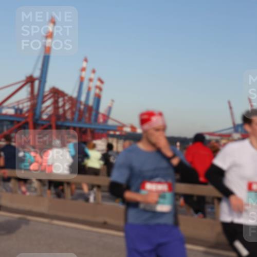 03.10.2024 - Köhlbrandbrückenlauf Matties Gatica Varas http://msf.ph/oto/7211904 03.10.2024 09:36:57 Position 2  meine-sportfotos.de