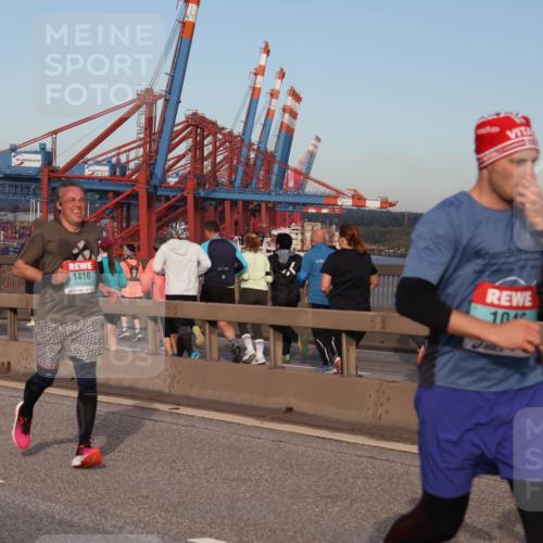 03.10.2024 - Köhlbrandbrückenlauf Matties Gatica Varas http://msf.ph/oto/7211909 03.10.2024 09:36:57 Position 2 1416, 10 meine-sportfotos.de