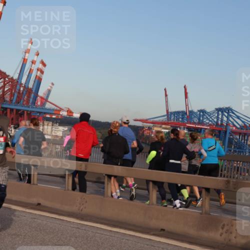 03.10.2024 - Köhlbrandbrückenlauf Matties Gatica Varas http://msf.ph/oto/7211934 03.10.2024 09:36:58 Position 2 1416 meine-sportfotos.de