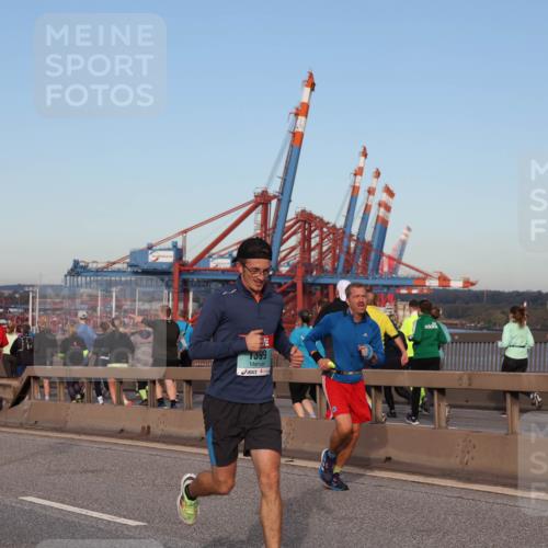 03.10.2024 - Köhlbrandbrückenlauf Matties Gatica Varas http://msf.ph/oto/7212031 03.10.2024 09:37:05 Position 2 500, 7399 meine-sportfotos.de
