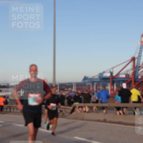 03.10.2024 - Köhlbrandbrückenlauf Matties Gatica Varas http://msf.ph/oto/7212081 03.10.2024 09:37:06 Position 2  meine-sportfotos.de