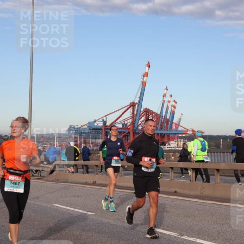 03.10.2024 - Köhlbrandbrückenlauf Matties Gatica Varas http://msf.ph/oto/7212181 03.10.2024 09:37:09 Position 2 1462, 1293 meine-sportfotos.de