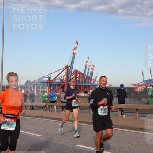 03.10.2024 - Köhlbrandbrückenlauf Matties Gatica Varas http://msf.ph/oto/7212194 03.10.2024 09:37:09 Position 2 1439, 500, 1, 1462, 1983 meine-sportfotos.de