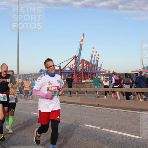 03.10.2024 - Köhlbrandbrückenlauf Matties Gatica Varas http://msf.ph/oto/7212246 03.10.2024 09:37:12 Position 2 1630, 417, 1439 meine-sportfotos.de