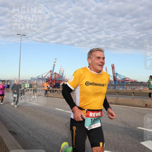 03.10.2024 - Köhlbrandbrückenlauf Matties Gatica Varas http://msf.ph/oto/7212328 03.10.2024 09:37:15 Position 2 1417 meine-sportfotos.de