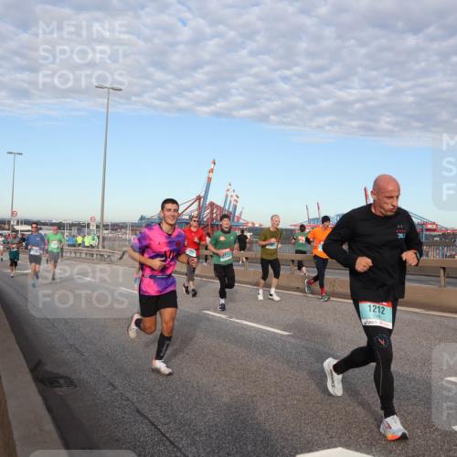 03.10.2024 - Köhlbrandbrückenlauf Matties Gatica Varas http://msf.ph/oto/7212345 03.10.2024 09:37:18 Position 2 1212, 262 meine-sportfotos.de