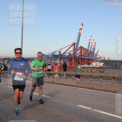 03.10.2024 - Köhlbrandbrückenlauf Matties Gatica Varas http://msf.ph/oto/7212381 03.10.2024 09:37:21 Position 2 1500, 1, 1354, 1321, 1413, 1214, 1243 meine-sportfotos.de