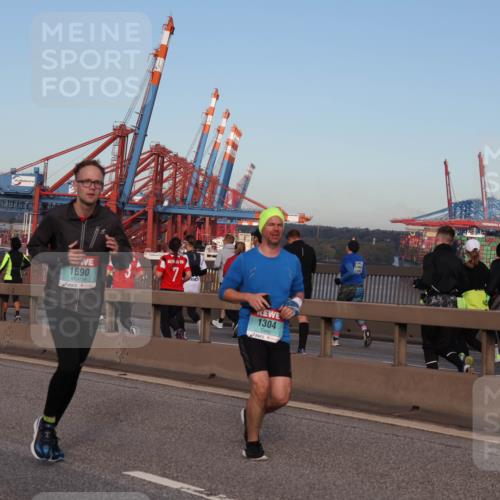03.10.2024 - Köhlbrandbrückenlauf Matties Gatica Varas http://msf.ph/oto/7212815 03.10.2024 09:37:33 Position 2 1690, 93, 7, 1304 meine-sportfotos.de