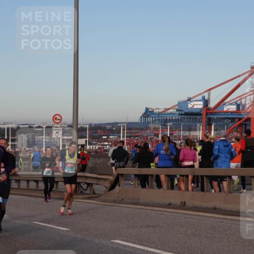 03.10.2024 - Köhlbrandbrückenlauf Matties Gatica Varas http://msf.ph/oto/7213014 03.10.2024 09:37:41 Position 2 1167, 1166, 1500, 1, 1189 meine-sportfotos.de