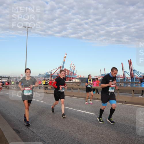 03.10.2024 - Köhlbrandbrückenlauf Matties Gatica Varas http://msf.ph/oto/7213082 03.10.2024 09:37:46 Position 2 44, 1370, 2014, 3468 meine-sportfotos.de