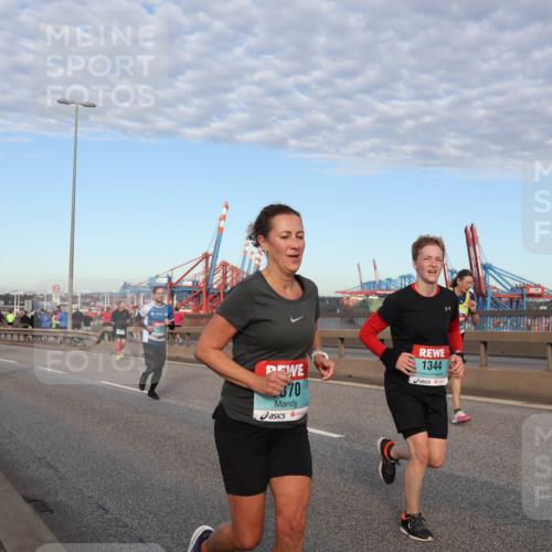 03.10.2024 - Köhlbrandbrückenlauf Matties Gatica Varas http://msf.ph/oto/7213105 03.10.2024 09:37:47 Position 2 370, 1344 meine-sportfotos.de