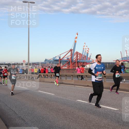 03.10.2024 - Köhlbrandbrückenlauf Matties Gatica Varas http://msf.ph/oto/7213116 03.10.2024 09:37:48 Position 2 1167 meine-sportfotos.de