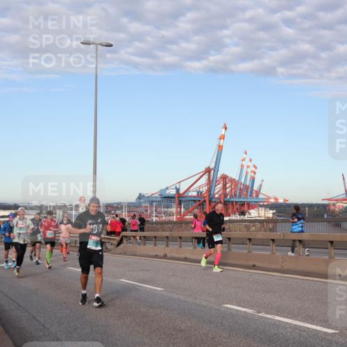 03.10.2024 - Köhlbrandbrückenlauf Matties Gatica Varas http://msf.ph/oto/7213146 03.10.2024 09:37:49 Position 2  meine-sportfotos.de