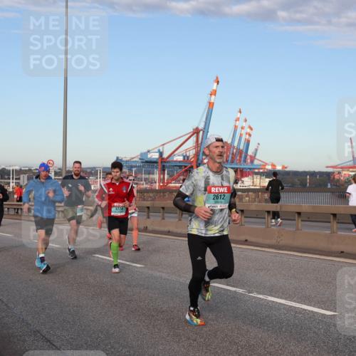 03.10.2024 - Köhlbrandbrückenlauf Matties Gatica Varas http://msf.ph/oto/7213230 03.10.2024 09:37:53 Position 2 1774, 2612 meine-sportfotos.de