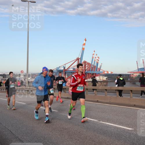 03.10.2024 - Köhlbrandbrückenlauf Matties Gatica Varas http://msf.ph/oto/7213251 03.10.2024 09:37:54 Position 2 1415, 1774 meine-sportfotos.de