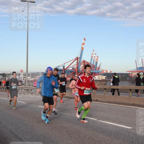 03.10.2024 - Köhlbrandbrückenlauf Matties Gatica Varas http://msf.ph/oto/7213255 03.10.2024 09:37:54 Position 2 1415, 1774, 132 meine-sportfotos.de