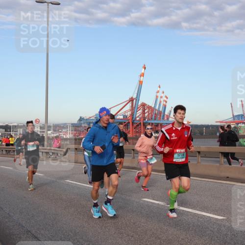 03.10.2024 - Köhlbrandbrückenlauf Matties Gatica Varas http://msf.ph/oto/7213267 03.10.2024 09:37:54 Position 2 1498, 1774, 19 meine-sportfotos.de