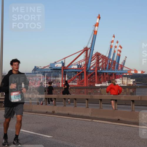 03.10.2024 - Köhlbrandbrückenlauf Matties Gatica Varas http://msf.ph/oto/7213407 03.10.2024 09:38:01 Position 2 1500, 1, 1273, 1102 meine-sportfotos.de