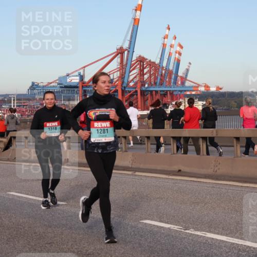 03.10.2024 - Köhlbrandbrückenlauf Matties Gatica Varas http://msf.ph/oto/7213629 03.10.2024 09:38:08 Position 2 500, 1318, 1281 meine-sportfotos.de